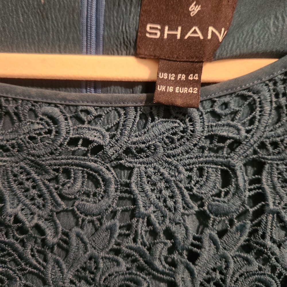 Shani Popover Bodice Fit and Flare Embroidered Dress - Picture 2 of 8